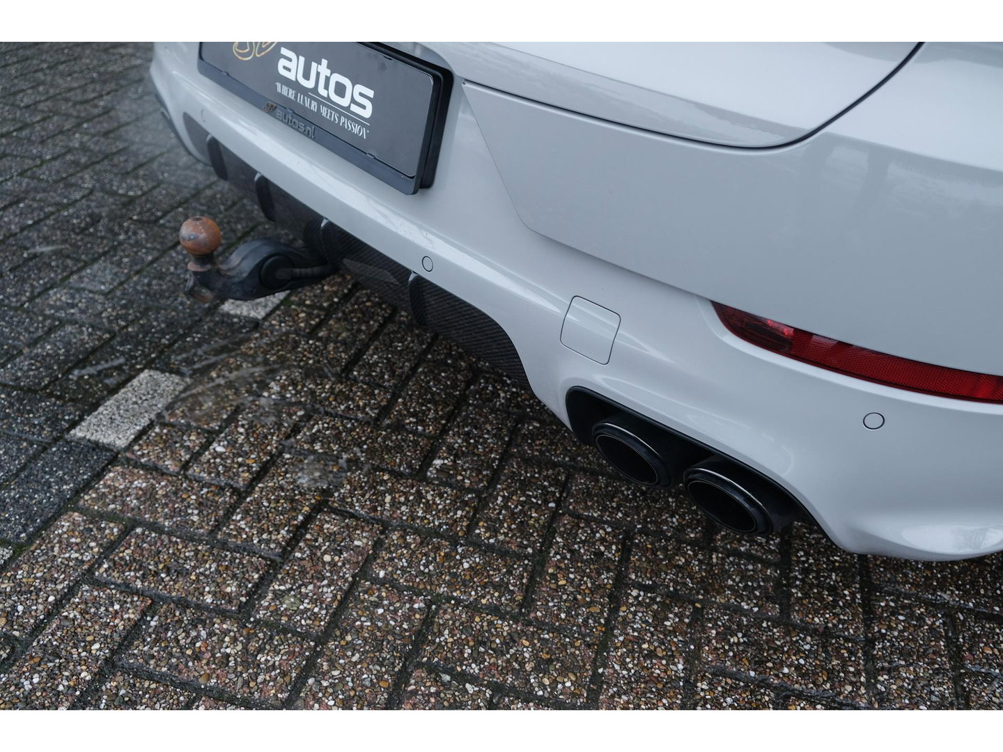 Porsche Cayenne Coupé 3.0 E-Hybrid 462PK Krijtgrijs SportDesign Luchtvering *SOH 82%* Lightweight Package Carbon Dak 4-wielsturing NLauto