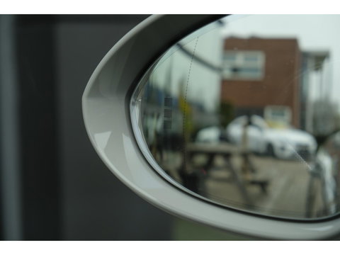 Porsche Cayenne Coupé 3.0 E-Hybrid 462PK Krijtgrijs SportDesign Luchtvering *SOH 82%* Lightweight Package Carbon Dak 4-wielsturing NLauto