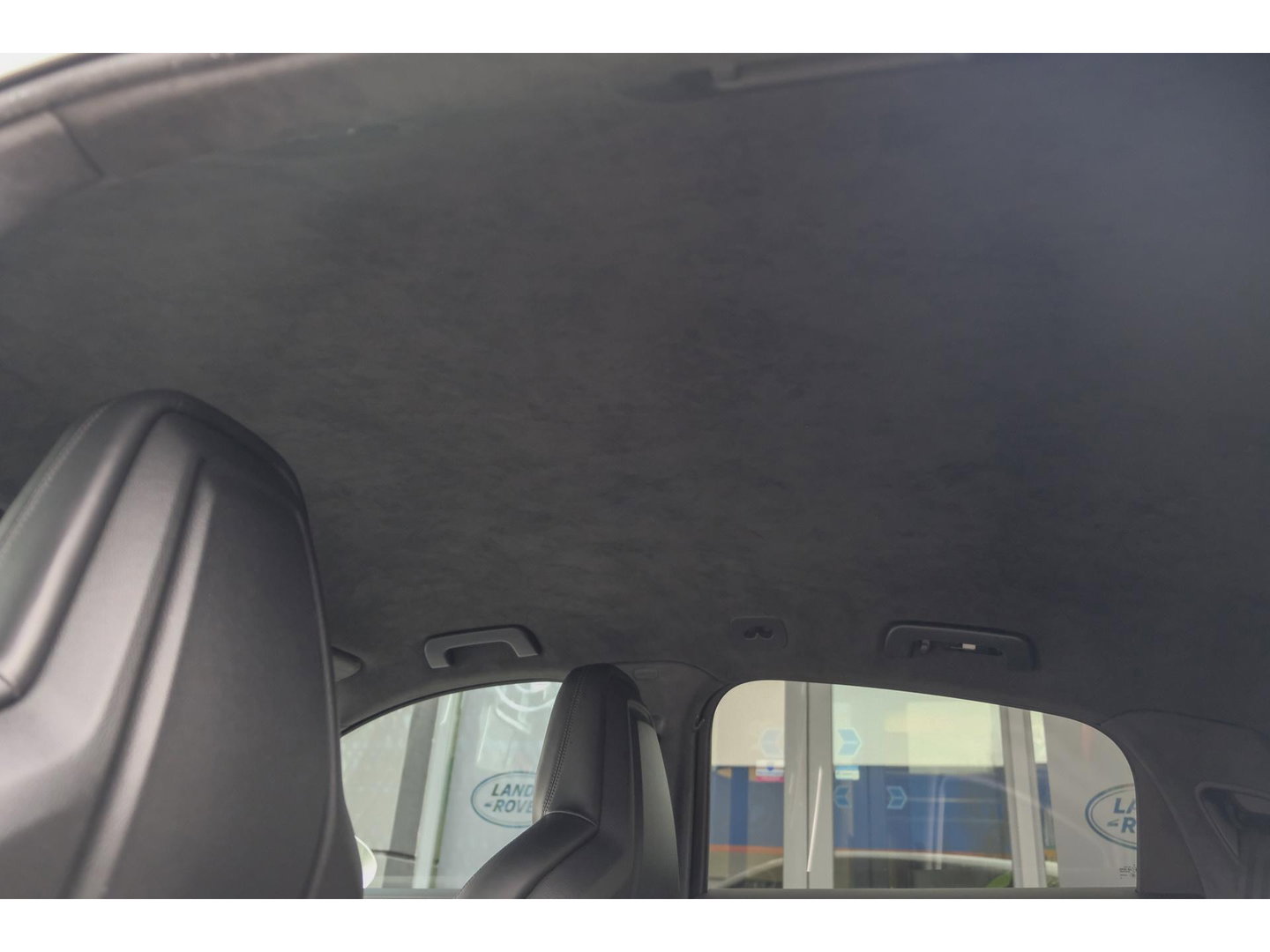 Porsche Cayenne Coupé 3.0 E-Hybrid 462PK Krijtgrijs SportDesign Luchtvering *SOH 82%* Lightweight Package Carbon Dak 4-wielsturing NLauto