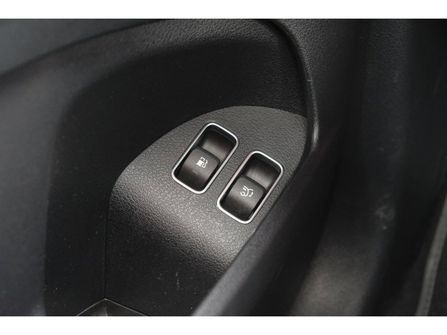 Mercedes-Benz GLE GLE400e AMG 381pk Panoramadak *BTW* Alpingrau *SOH 97%* Luchtvering NLauto 22" LMV Trekhaak