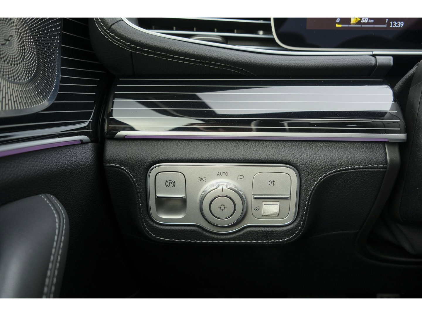 Mercedes-Benz GLE GLE400e AMG 381pk Panoramadak *BTW* Alpingrau *SOH 97%* Luchtvering NLauto 22" LMV Trekhaak