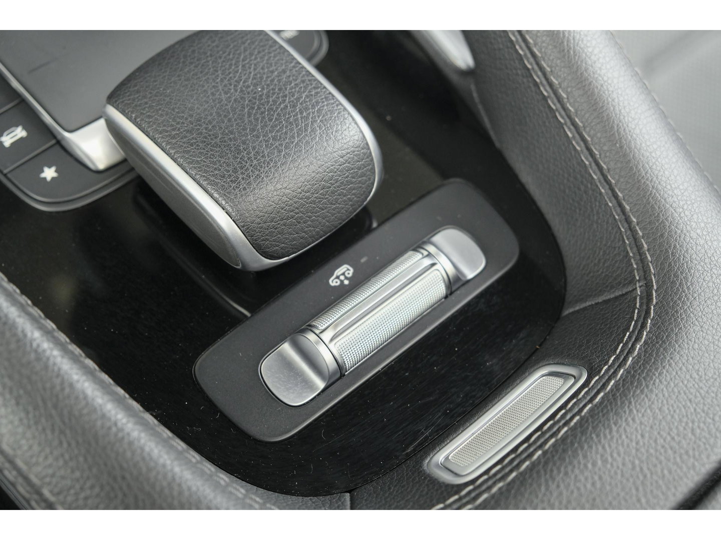 Mercedes-Benz GLE GLE400e AMG 381pk Panoramadak *BTW* Alpingrau *SOH 97%* Luchtvering NLauto 22" LMV Trekhaak