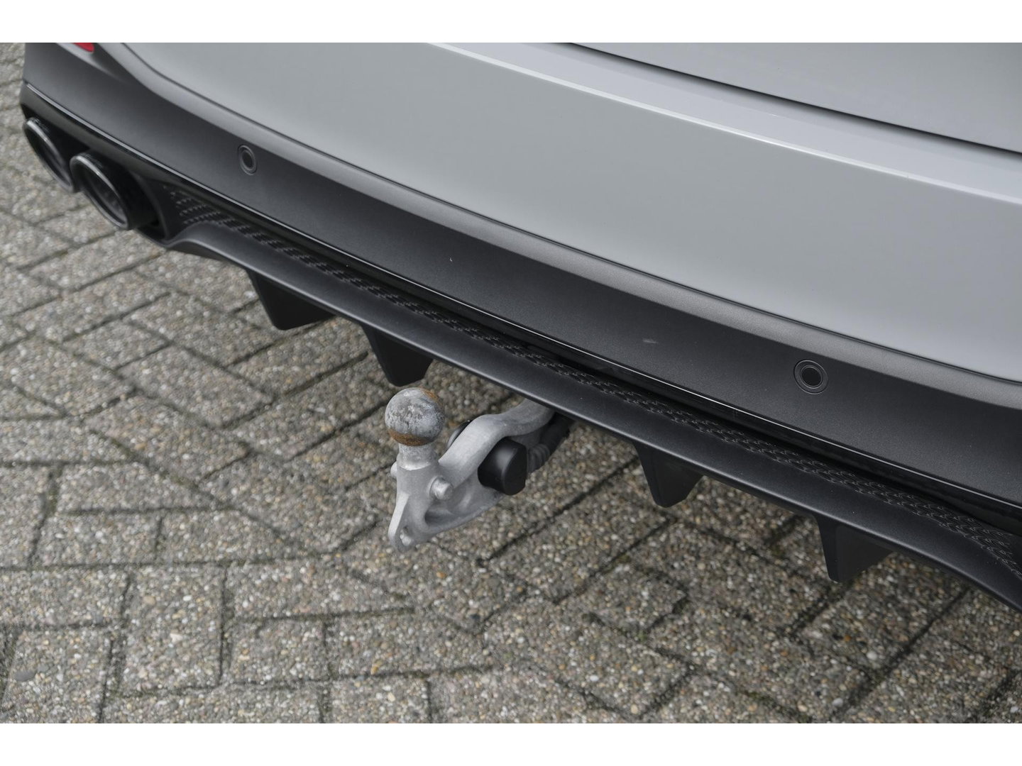 Mercedes-Benz GLE GLE400e AMG 381pk Panoramadak *BTW* Alpingrau *SOH 97%* Luchtvering NLauto 22" LMV Trekhaak