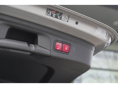 Mercedes-Benz GLE GLE400e AMG 381pk Panoramadak *BTW* Alpingrau *SOH 97%* Luchtvering NLauto 22" LMV Trekhaak