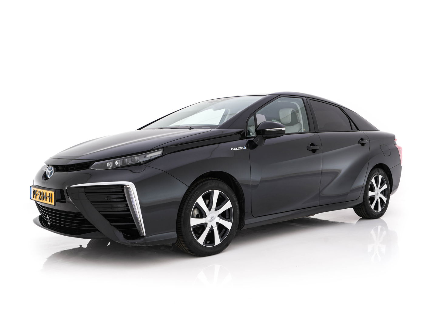 Toyota Mirai FCV Executive [ HYDROGEN ] (INCL.BTW) Aut. *LEATHER | FULL-LED | JBL-SOUND | CAMERA | KEYLESS | MEMORY-PACK | ADAPTIVE-CRUISE | BLIND-SPOT |  DAB | NAVI-FULLMAP | DIGI-COCKPIT | COMFORT-SEATS | LANE-ASSIST | ...