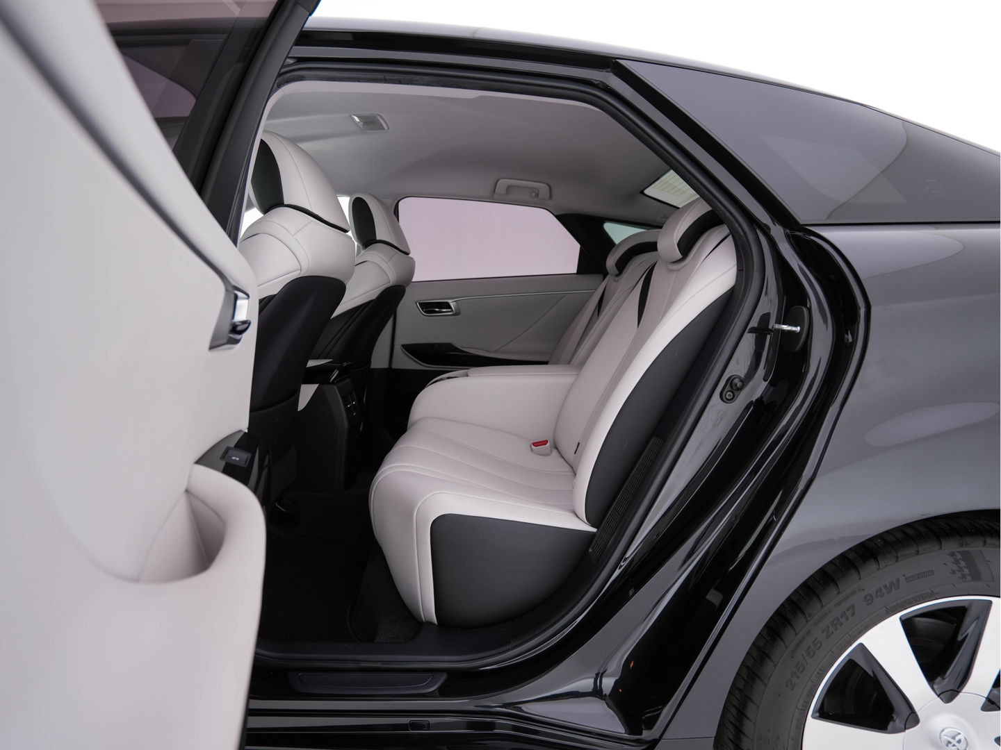 Toyota Mirai FCV Executive [ HYDROGEN ] (INCL.BTW) Aut. *LEATHER | FULL-LED | JBL-SOUND | CAMERA | KEYLESS | MEMORY-PACK | ADAPTIVE-CRUISE | BLIND-SPOT |  DAB | NAVI-FULLMAP | DIGI-COCKPIT | COMFORT-SEATS | LANE-ASSIST | ...