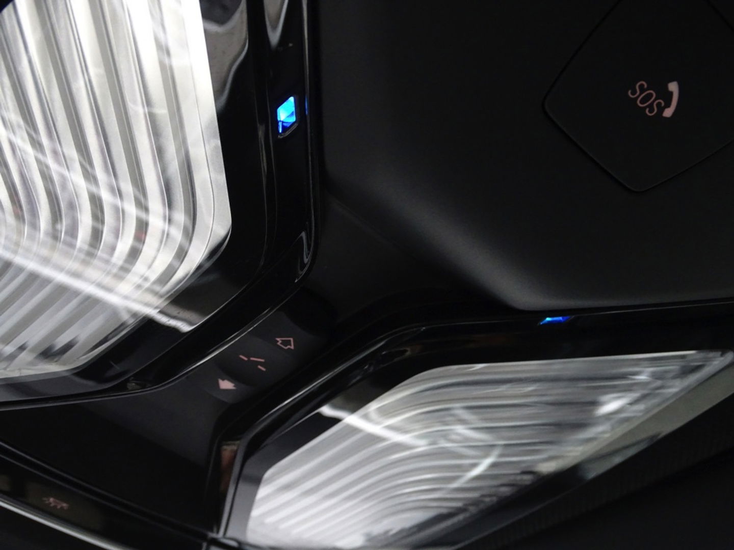 BMW X5 45e 394PK M-Sport / M- Individual / Skylounge / Laser / 360°