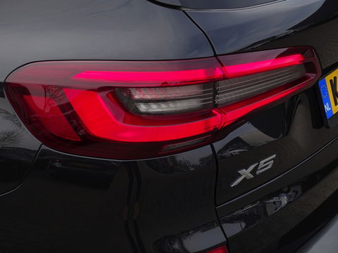 BMW X5 45e 394PK M-Sport / M- Individual / Skylounge / Laser / 360°