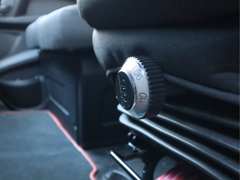 Iveco Daily 35S16 Hi-Matic Euro 6 - Luchtvering - L2H2 - 3.5t KG Trekhaak - LED