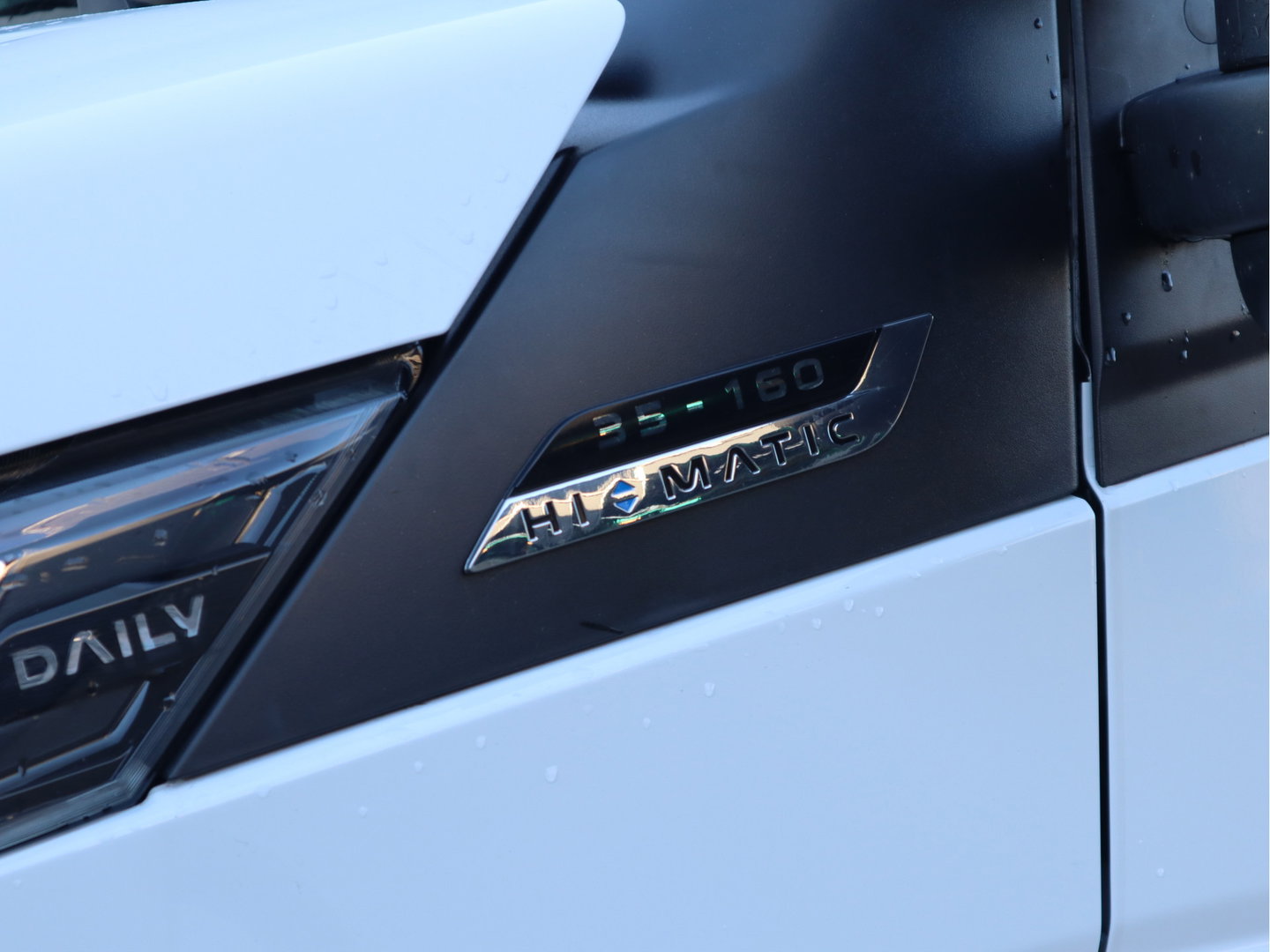 Iveco Daily 35S16 Hi-Matic Euro 6 - Luchtvering - L2H2 - 3.5t KG Trekhaak - LED