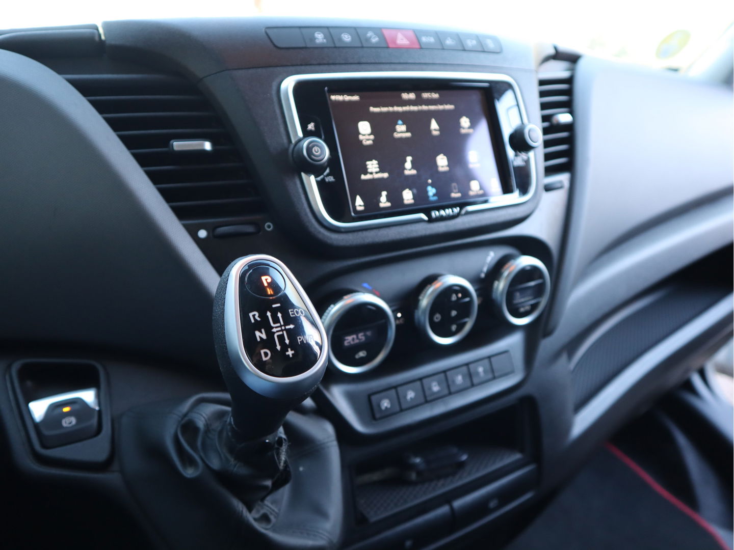 Iveco Daily 35S16 Hi-Matic Euro 6 - Luchtvering - L2H2 - 3.5t KG Trekhaak - LED