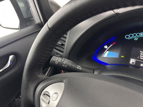 Nissan Leaf Business Edition 30 kWh Aut. *FULL-LEATHER | FULL-LED | BOSE-SURROUND | TOP-VIEW | KEYLESS | NAVI-FULLMAP | ECC | COMFORT-SEATS | 17"ALU*