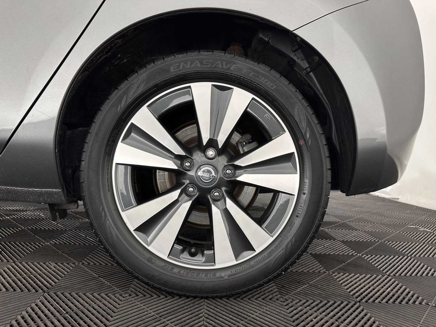 Nissan Leaf Business Edition 30 kWh Aut. *FULL-LEATHER | FULL-LED | BOSE-SURROUND | TOP-VIEW | KEYLESS | NAVI-FULLMAP | ECC | COMFORT-SEATS | 17"ALU*