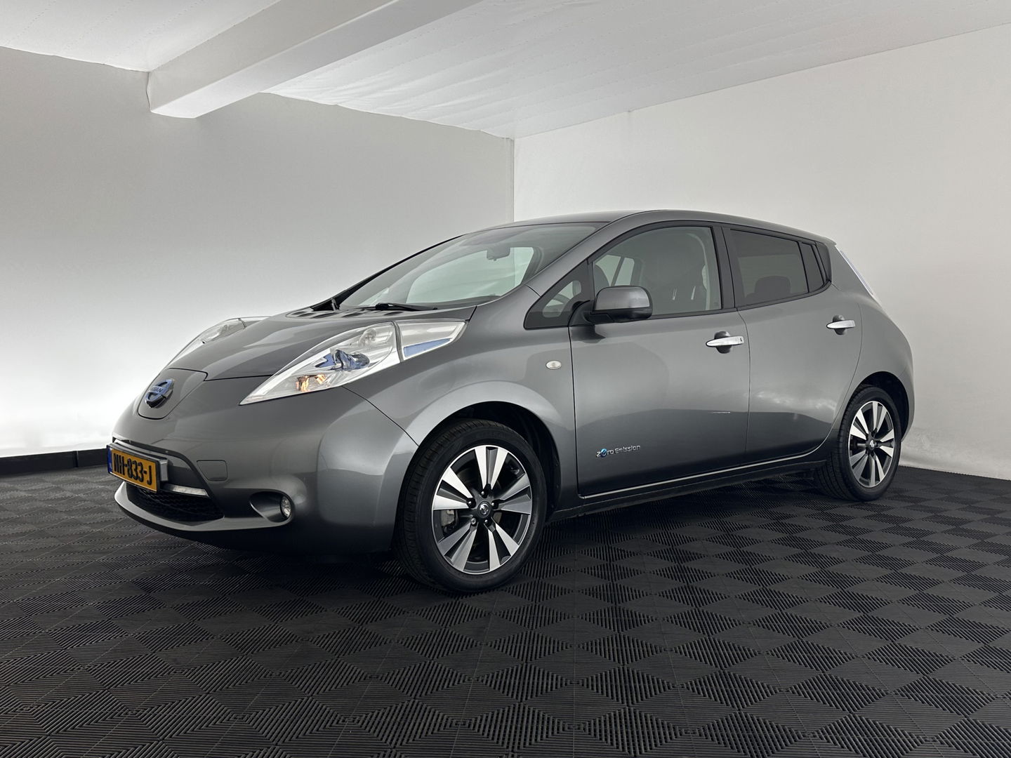 Nissan Leaf Business Edition 30 kWh Aut. *FULL-LEATHER | FULL-LED | BOSE-SURROUND | TOP-VIEW | KEYLESS | NAVI-FULLMAP | ECC | COMFORT-SEATS | 17"ALU*