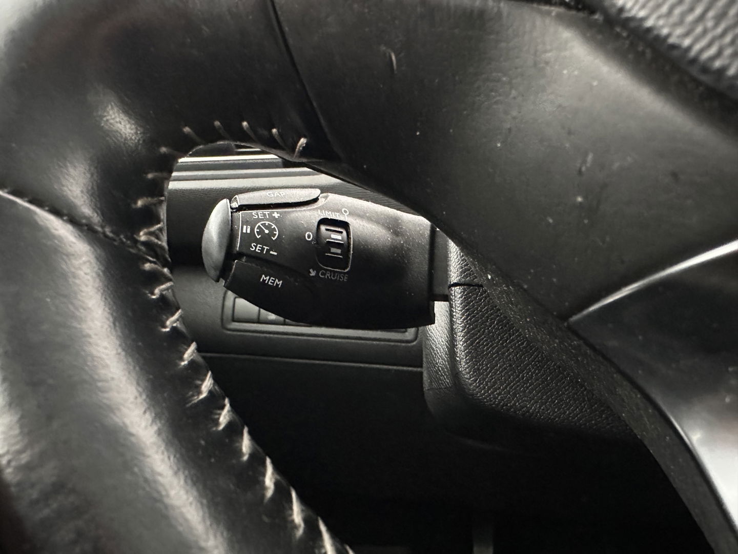 Peugeot 308 1.5 BlueHDi Allure *FULL-LED | SPORT-SEATS | NAVI-FULLMAP | DAB | ECC | PDC | CRUISE | 16''ALU*