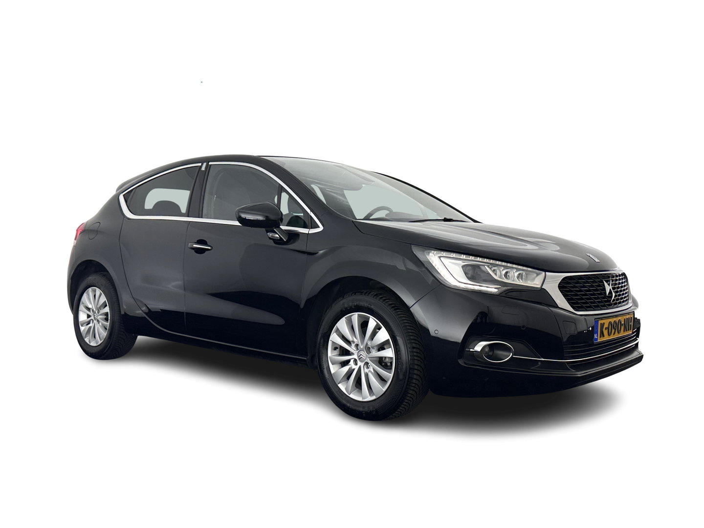 DS DS 4 1.6 BlueHDi Chic *PANO-WINDOW | FULL-LED | LEATHER-MICROFIBRE | HEATED-COMFORTSEATS | NAVI-FULLMAP | DAB | CAMERA | PRIVACY-GLASS | ECC | PDC | CRUISE | TOWBAR | 16''ALU*