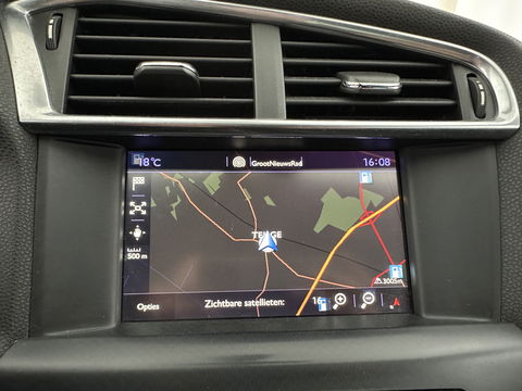 DS DS 4 1.6 BlueHDi Chic *PANO-WINDOW | FULL-LED | LEATHER-MICROFIBRE | HEATED-COMFORTSEATS | NAVI-FULLMAP | DAB | CAMERA | PRIVACY-GLASS | ECC | PDC | CRUISE | TOWBAR | 16''ALU*