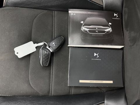 DS DS 4 1.6 BlueHDi Chic *PANO-WINDOW | FULL-LED | LEATHER-MICROFIBRE | HEATED-COMFORTSEATS | NAVI-FULLMAP | DAB | CAMERA | PRIVACY-GLASS | ECC | PDC | CRUISE | TOWBAR | 16''ALU*