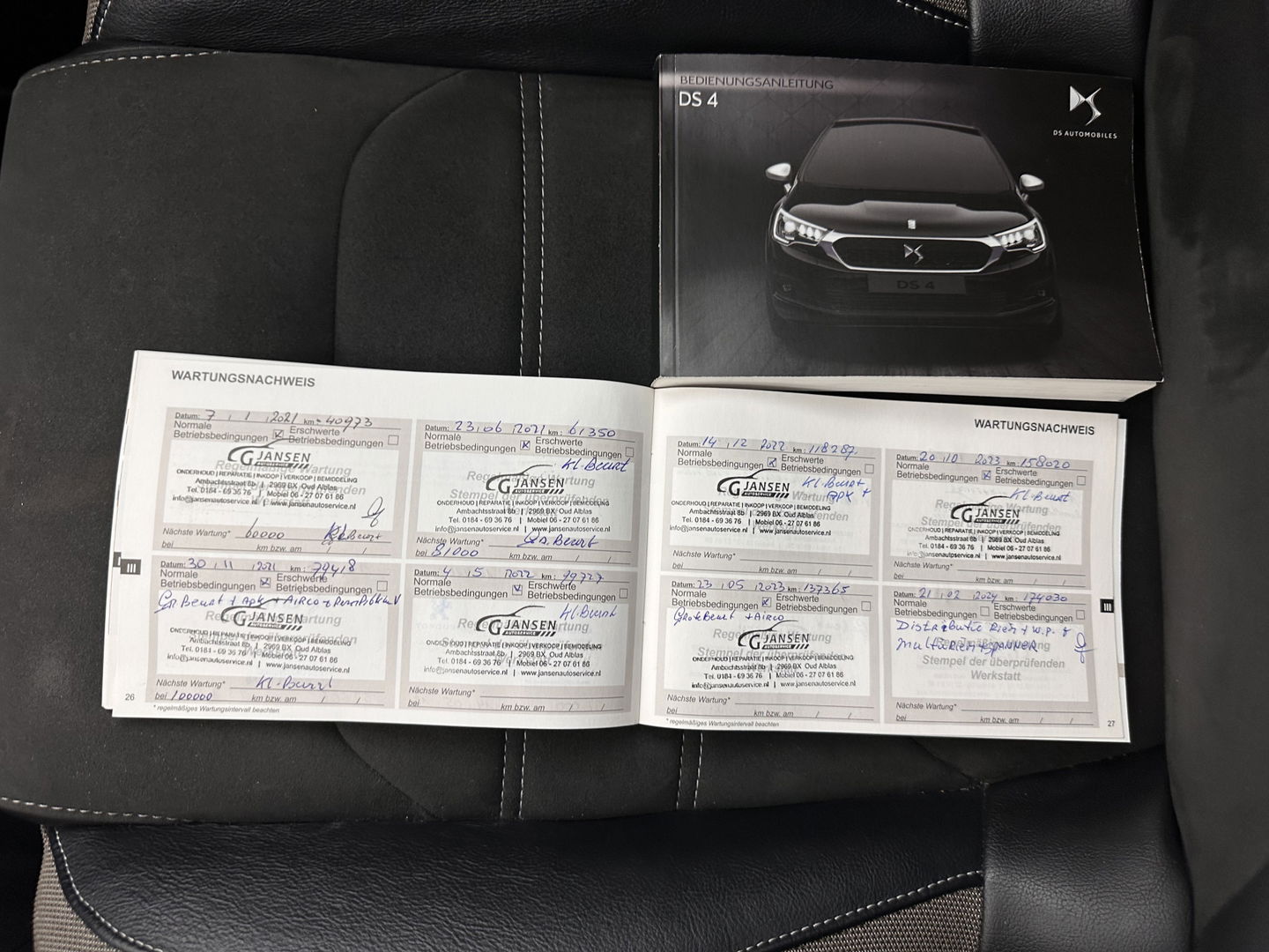 DS DS 4 1.6 BlueHDi Chic *PANO-WINDOW | FULL-LED | LEATHER-MICROFIBRE | HEATED-COMFORTSEATS | NAVI-FULLMAP | DAB | CAMERA | PRIVACY-GLASS | ECC | PDC | CRUISE | TOWBAR | 16''ALU*