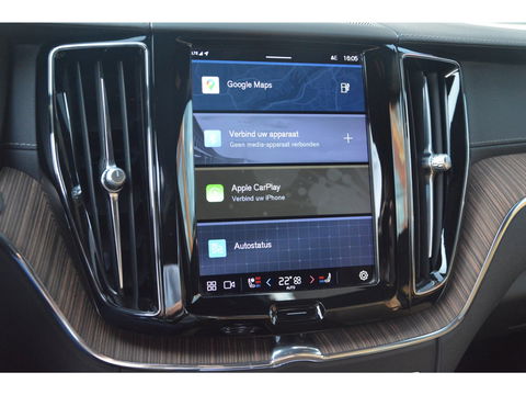 Volvo XC60 T8 Hybride AWD Ultimate Bright | Luchtvering | Massage | Stoel Ventilatie | Head-Up Display | 360° Camera |