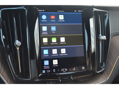 Volvo XC60 T8 Hybride AWD Ultimate Bright | Luchtvering | Massage | Stoel Ventilatie | Head-Up Display | 360° Camera |