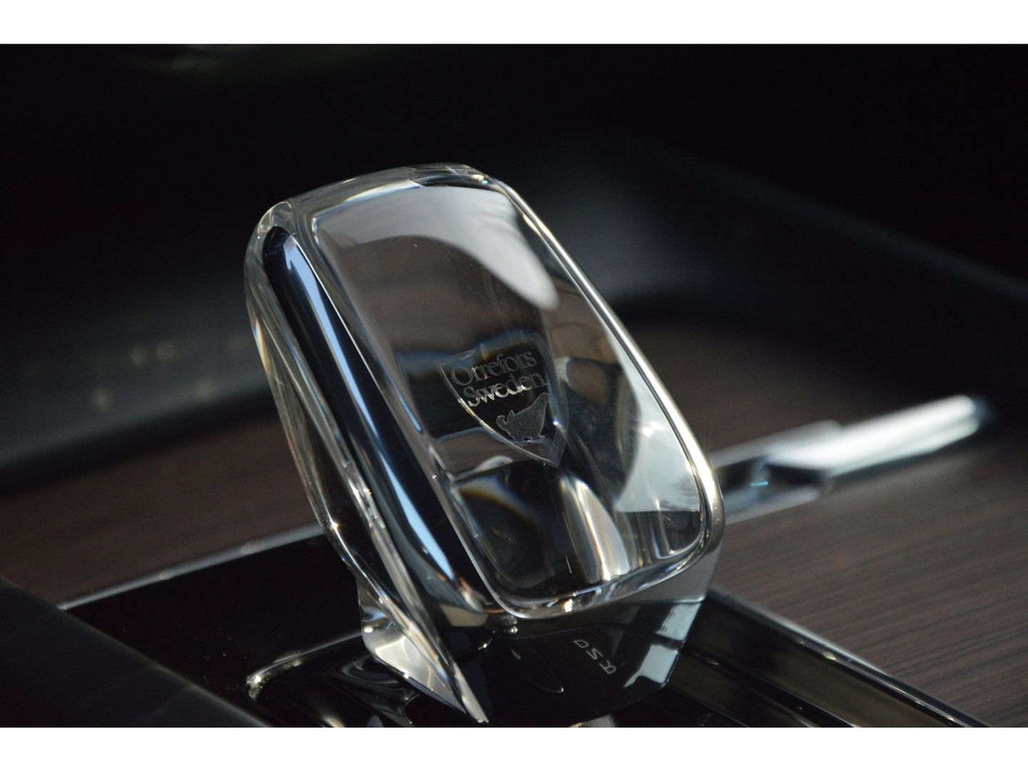 Volvo XC60 T8 Hybride AWD Ultimate Bright | Luchtvering | Massage | Stoel Ventilatie | Head-Up Display | 360° Camera |