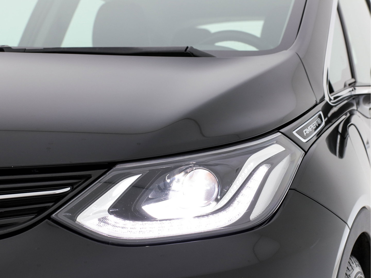 Opel Ampera-E Business Executive 60 kWh (INCL-BTW)  Aut. *LEATHER | BOSE-AUDIO | DIGI-COCKPIT | KEYLESS | CCS-FASTLOADER | FULL-LED | DAB | NAVI-FULLMAP | CRUISE | CARPLAY | LANE-ASSIST | HEATED-COMFORTSEATS | 17"ALU*