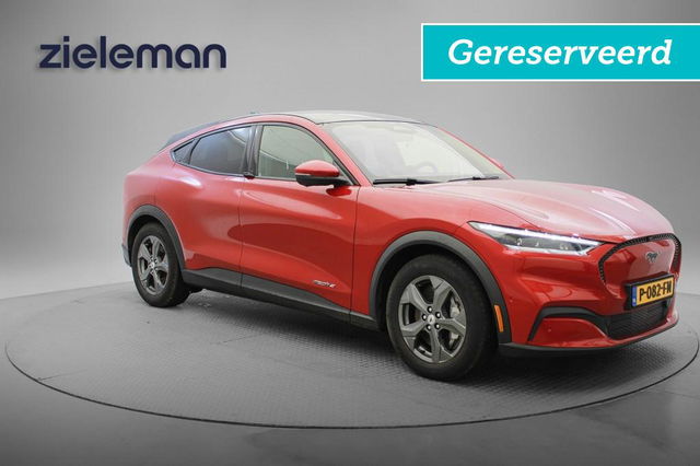 Ford Mustang Mach-E - RWD 75 KWH - Panorama, Leer, Navi, Camera, Stoel/Stuur verw. SOH 94% GERESERVEERD!!!