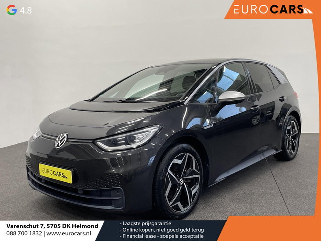 Volkswagen ID.3 - First Plus 58 kWh Navigatie Apple Carplay/Android Auto Camera Parkeersensoren Adaptive Cruise Control Full LED Matrix Stoel- en stuurverwarming Lichtmetalen velgen Climate Control