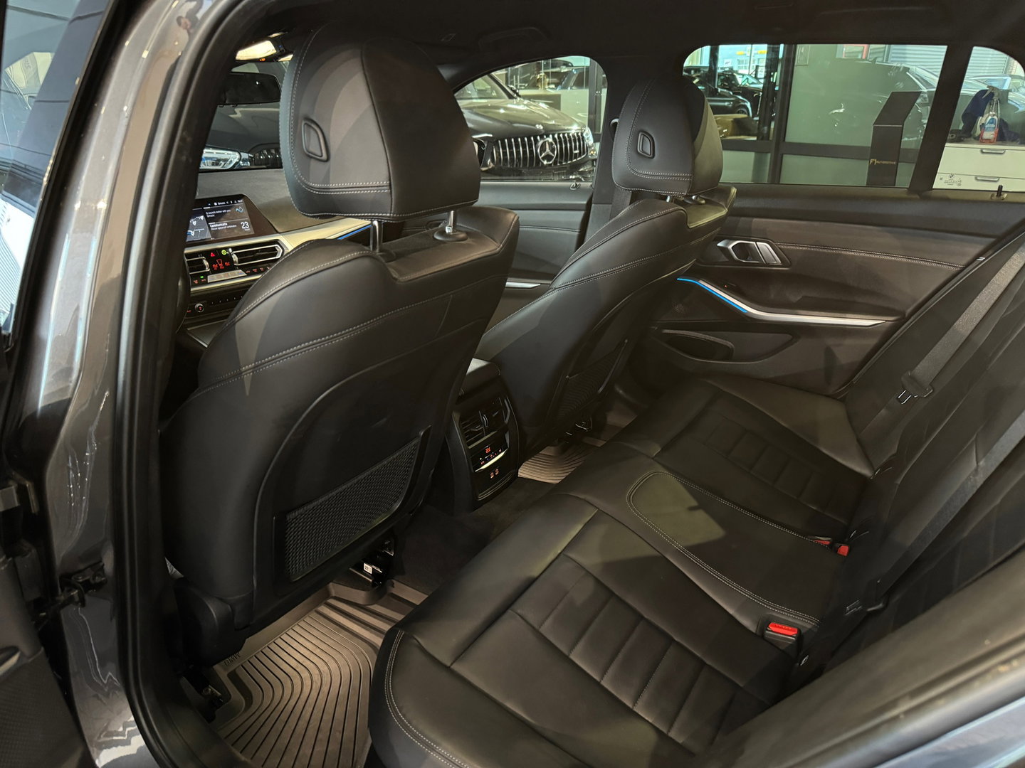 BMW 3 Serie Touring 330e M Sport Keyless|HuD|Memory|Trekhaak