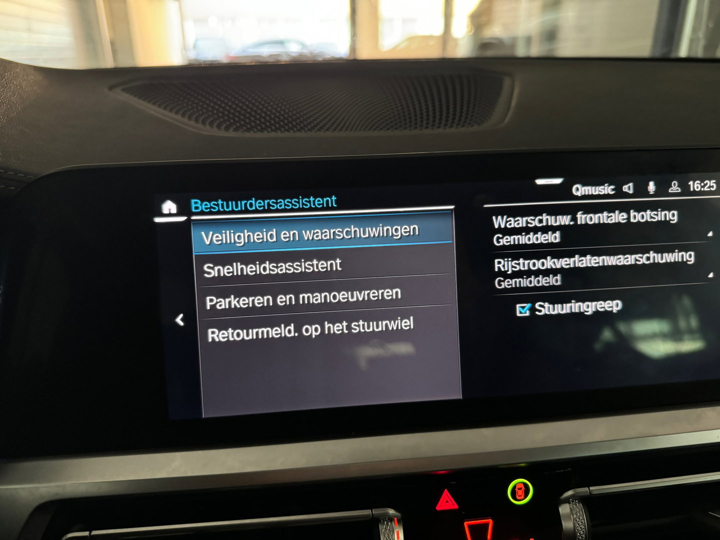 BMW 3 Serie Touring 330e M Sport Keyless|HuD|Memory|Trekhaak
