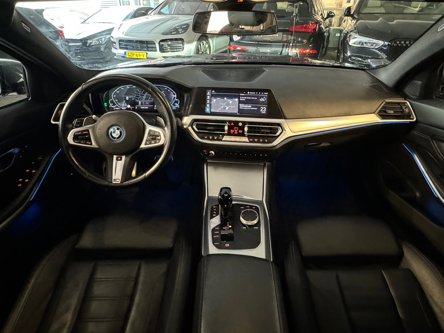 BMW 3 Serie Touring 330e M Sport Keyless|HuD|Memory|Trekhaak