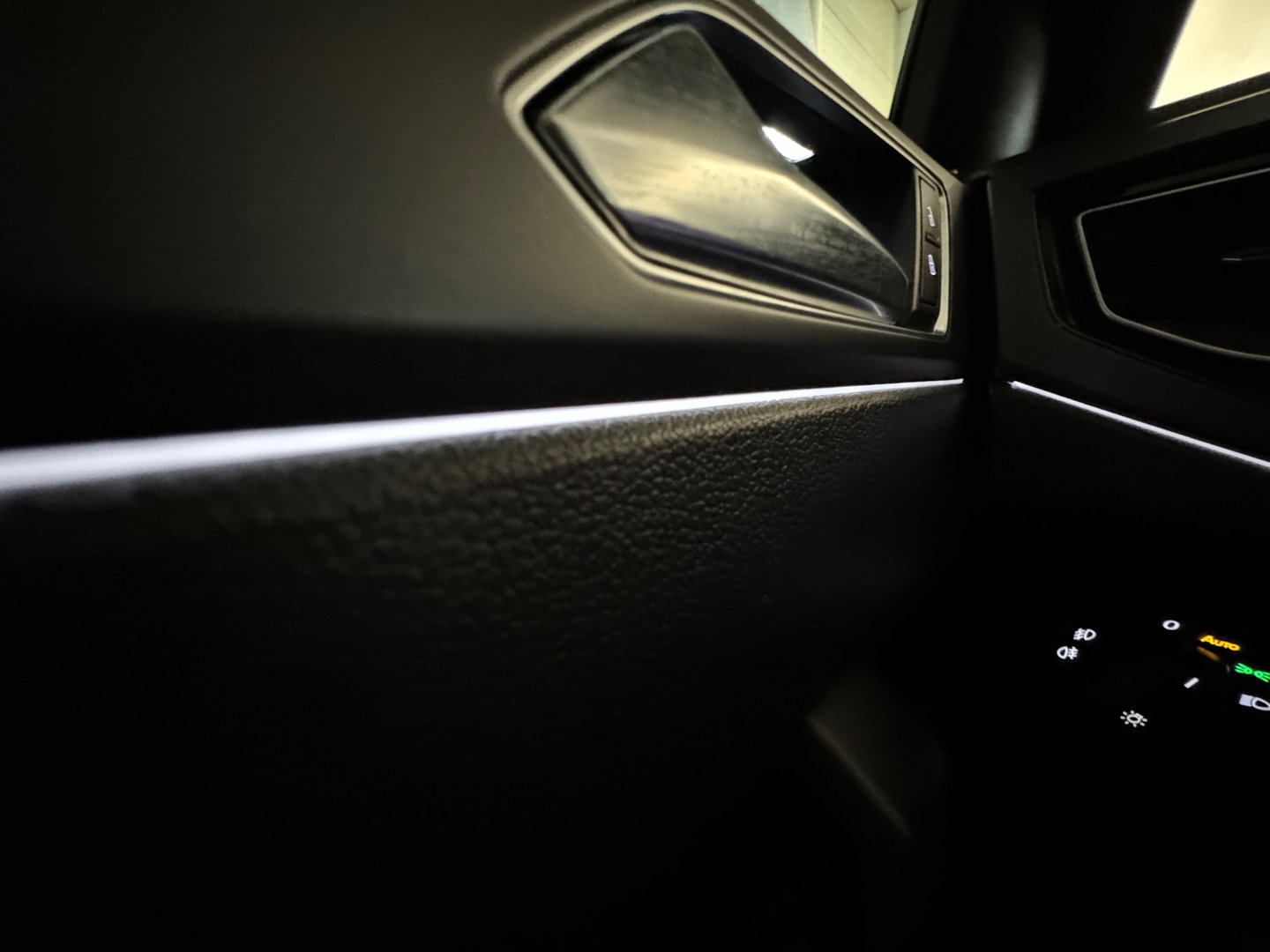 Volkswagen Taigo 1.5 TSI R-Line Business Pano|Keyl|Sfeer|VOL