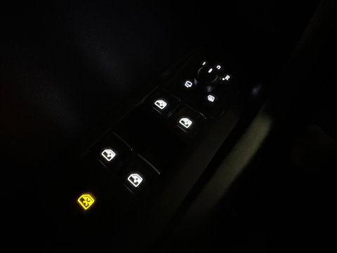 Volkswagen Taigo 1.5 TSI R-Line Business Pano|Keyl|Sfeer|VOL