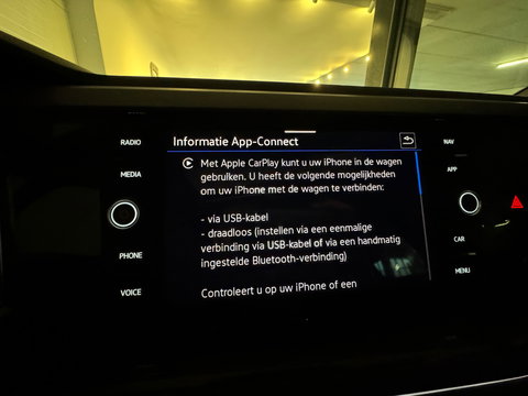 Volkswagen Taigo 1.5 TSI R-Line Business Pano|Keyl|Sfeer|VOL