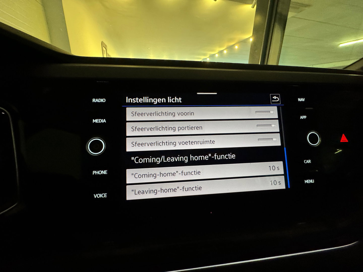 Volkswagen Taigo 1.5 TSI R-Line Business Pano|Keyl|Sfeer|VOL