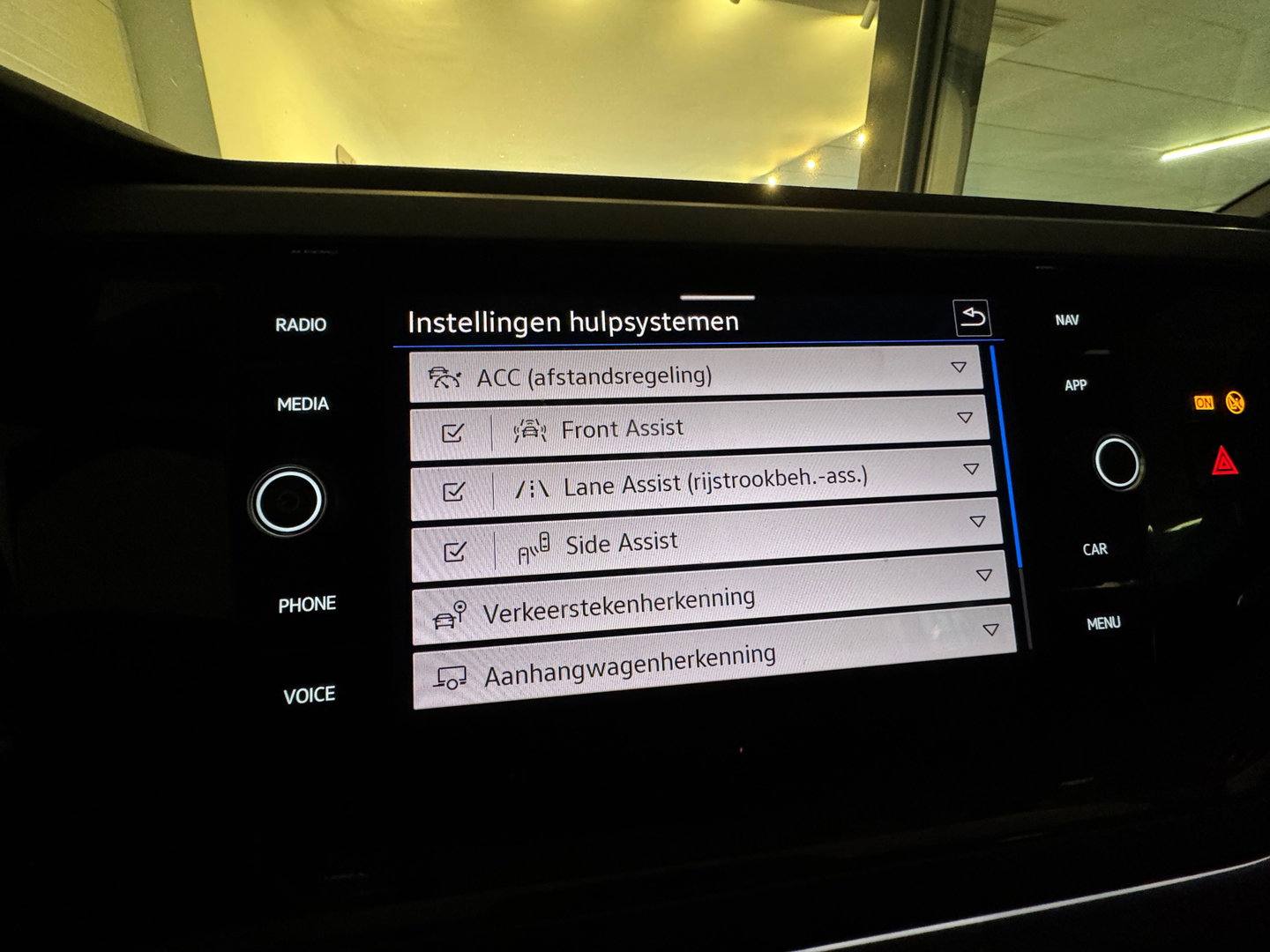 Volkswagen Taigo 1.5 TSI R-Line Business Pano|Keyl|Sfeer|VOL