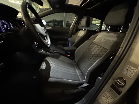 Volkswagen Taigo 1.5 TSI R-Line Business Pano|Keyl|Sfeer|VOL