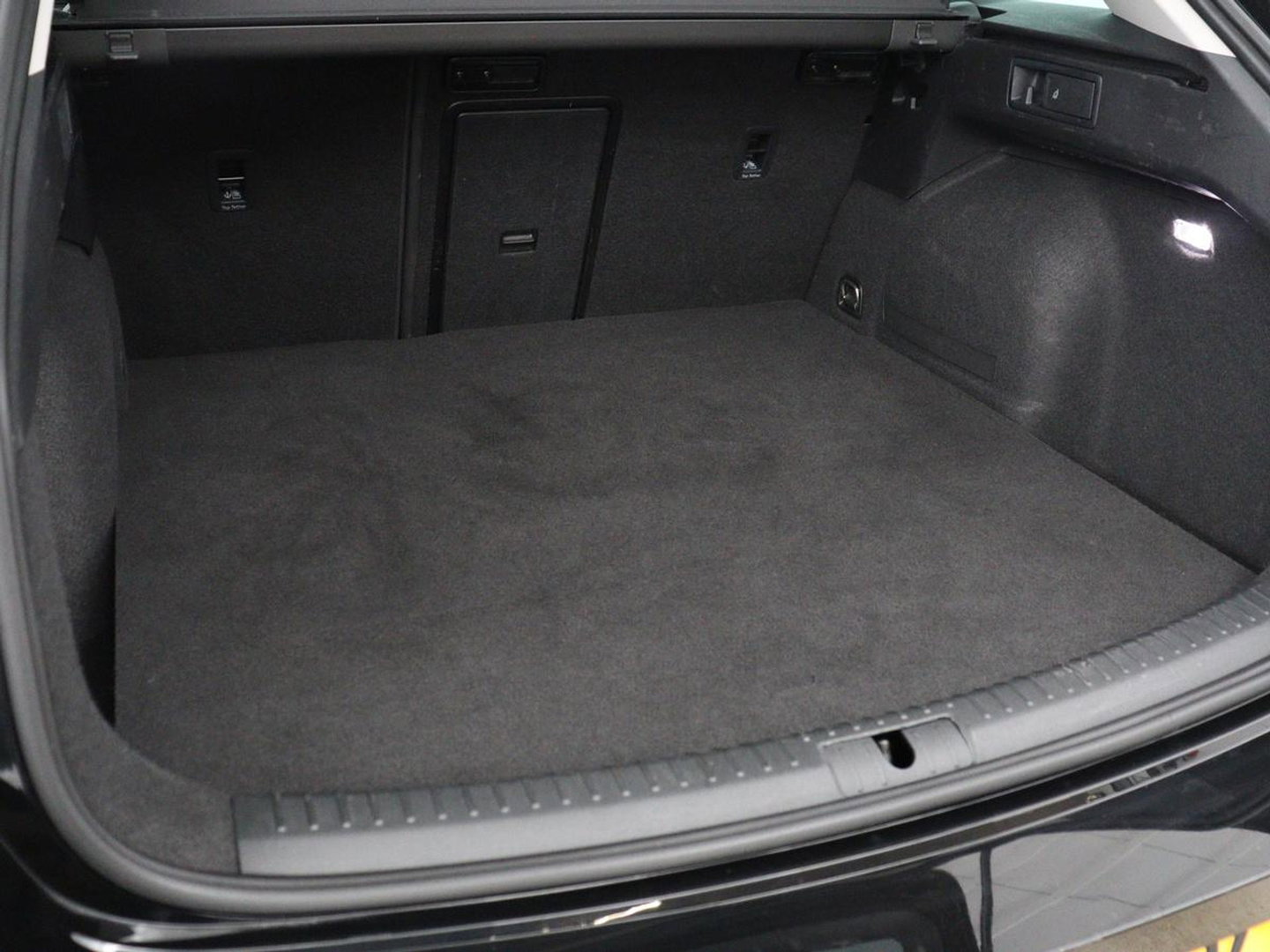 SEAT Leon Sportstourer 1.4 TSI eHybrid PHEV FR | SOH 99% | Stoel & stuurverwarming | Virtual Cockpit | Carplay | Cruise Control | Navigatie