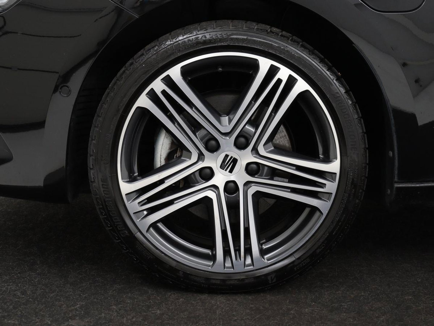 SEAT Leon Sportstourer 1.4 TSI eHybrid PHEV FR | SOH 99% | Stoel & stuurverwarming | Virtual Cockpit | Carplay | Cruise Control | Navigatie