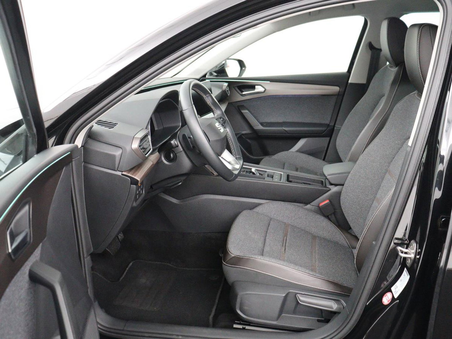 SEAT Leon Sportstourer 1.4 TSI eHybrid PHEV FR | SOH 99% | Stoel & stuurverwarming | Virtual Cockpit | Carplay | Cruise Control | Navigatie