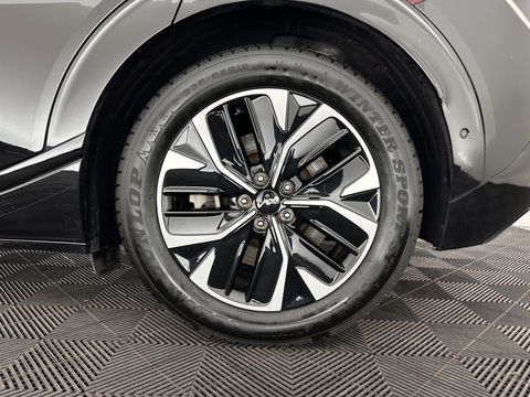 Kia Ev6 GT-Line 77.4 kWh [ 3-Fase-11kW ] (INCL-BTW) Aut. *HEATPUMP | PANO | HEAD-UP | LEATHER-ALCANTARA | ADAPTIVE-CRUISE | DIGI-COCKPIT | MERIDIAN-AUDIO | MEMORYPACK | FULL-LED | KEYLESS | TOPVIEW | DAB | BLINDSPOT | NAVI-FULLMAP |