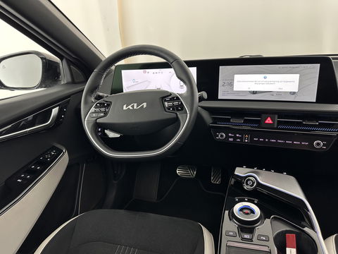 Kia Ev6 GT-Line 77.4 kWh [ 3-Fase-11kW ] (INCL-BTW) Aut. *HEATPUMP | PANO | HEAD-UP | LEATHER-ALCANTARA | ADAPTIVE-CRUISE | DIGI-COCKPIT | MERIDIAN-AUDIO | MEMORYPACK | FULL-LED | KEYLESS | TOPVIEW | DAB | BLINDSPOT | NAVI-FULLMAP |