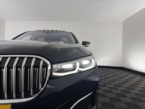 BMW 7 Serie 745Le (Plug-in) (INCL-BTW) *PANO | LEATHER | FULL-LED | HEAD-UP | BLINDSPOT | MEMORY-PACK | DIGI-COCKPIT | KEYLESS | DAB+ | CAMERA | HEATED-COMFORTSEATS | AMBIENTLIGHT | CARPLAY | SHIFTPADDLES | 18''ALU*