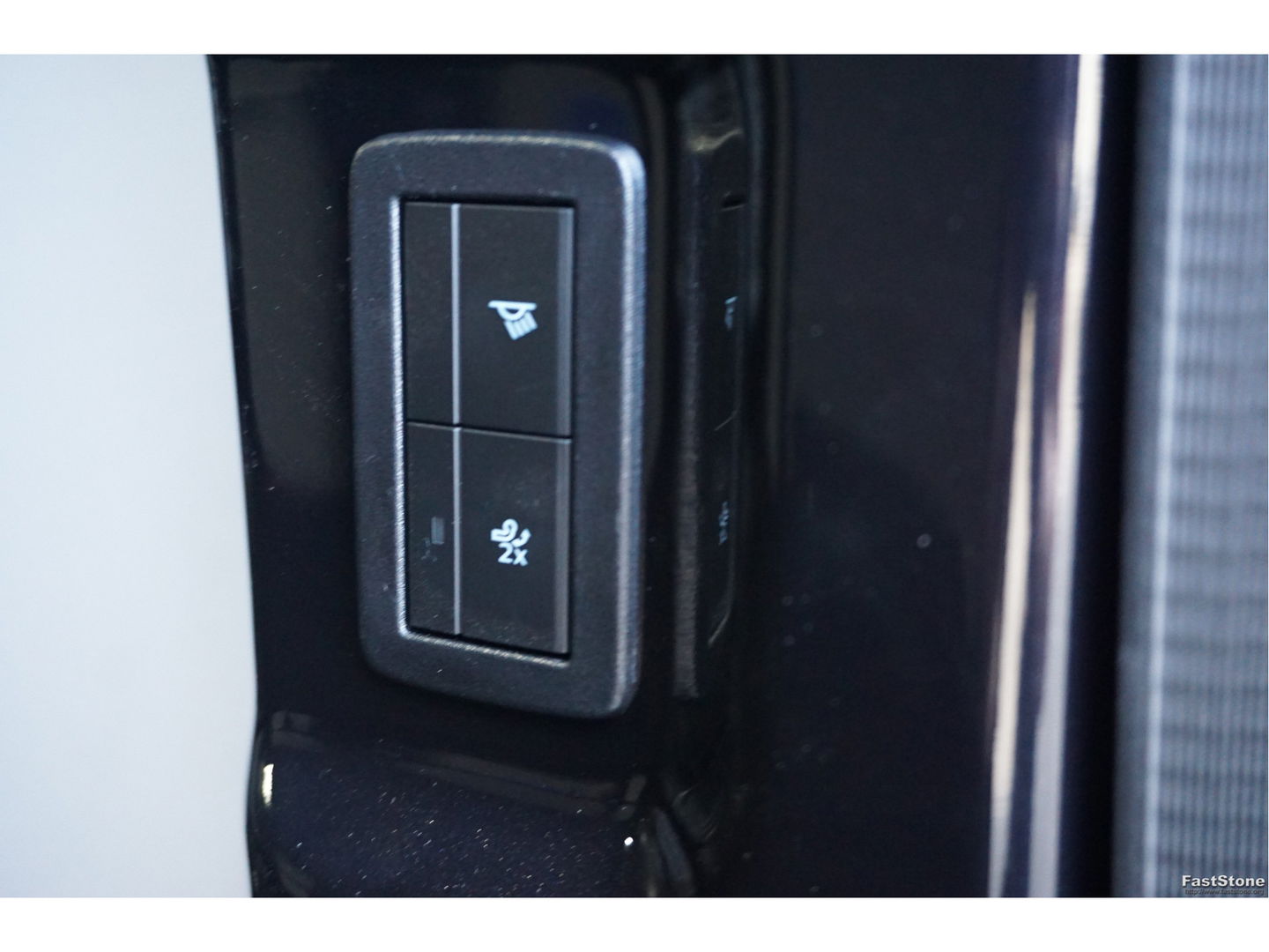 Ford Transit Custom 300L 150PK Limited BPM VRIJ!! Navi, Cam, Adap. Cruise, 17" LM, Trekhaak!! NR. A186