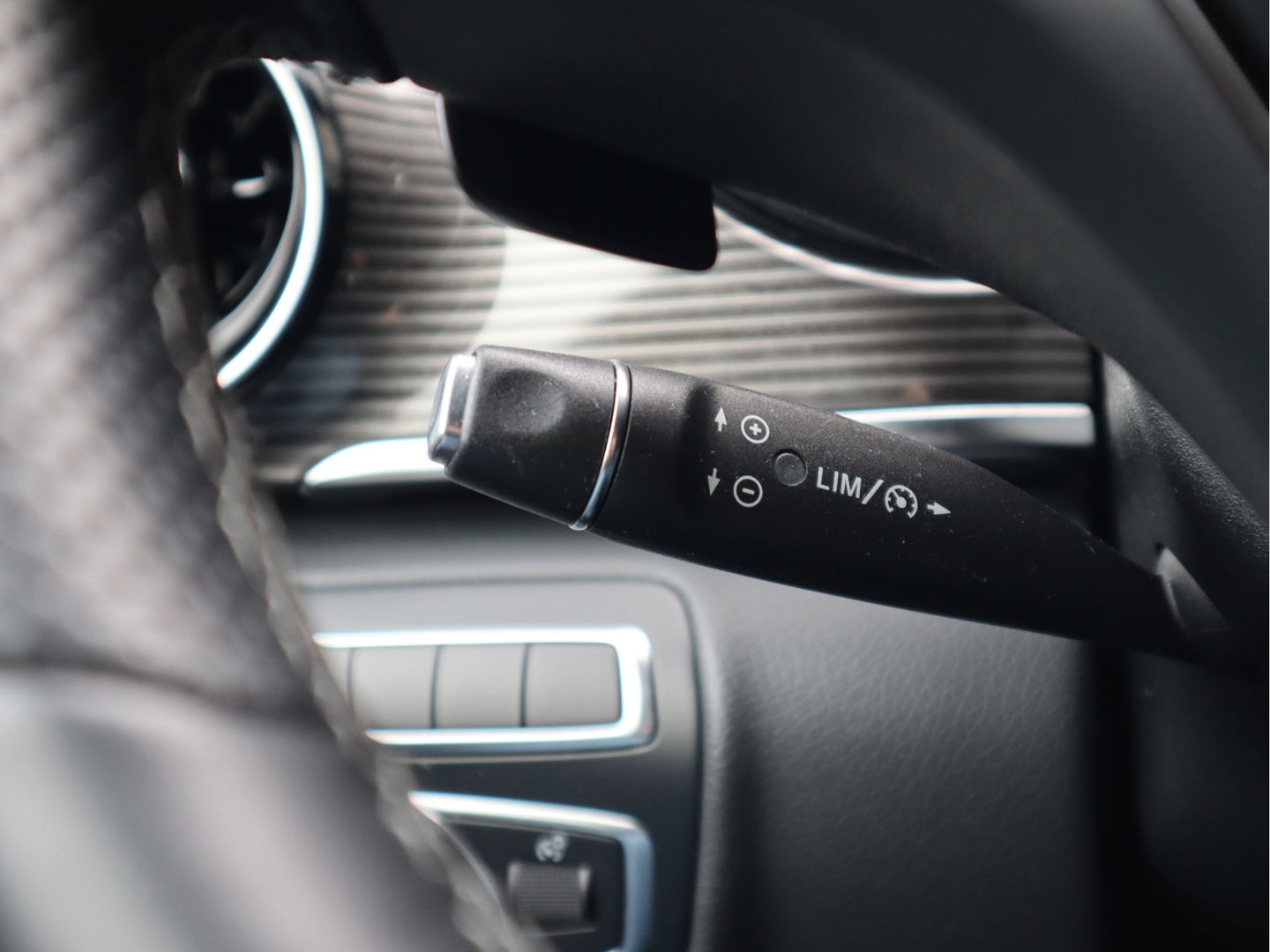 Mercedes-Benz EQV 300 90kWh SoH 97,1 % L3 Extra Lang - 8 Zits - Leder - elc. Schuif