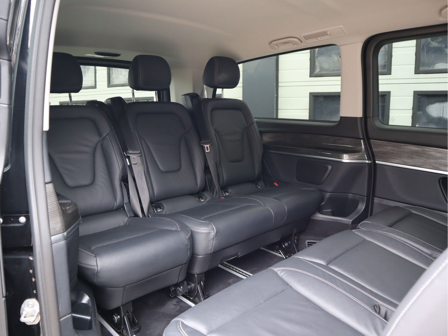 Mercedes-Benz EQV 300 90kWh SoH 97,1 % L3 Extra Lang - 8 Zits - Leder - elc. Schuif