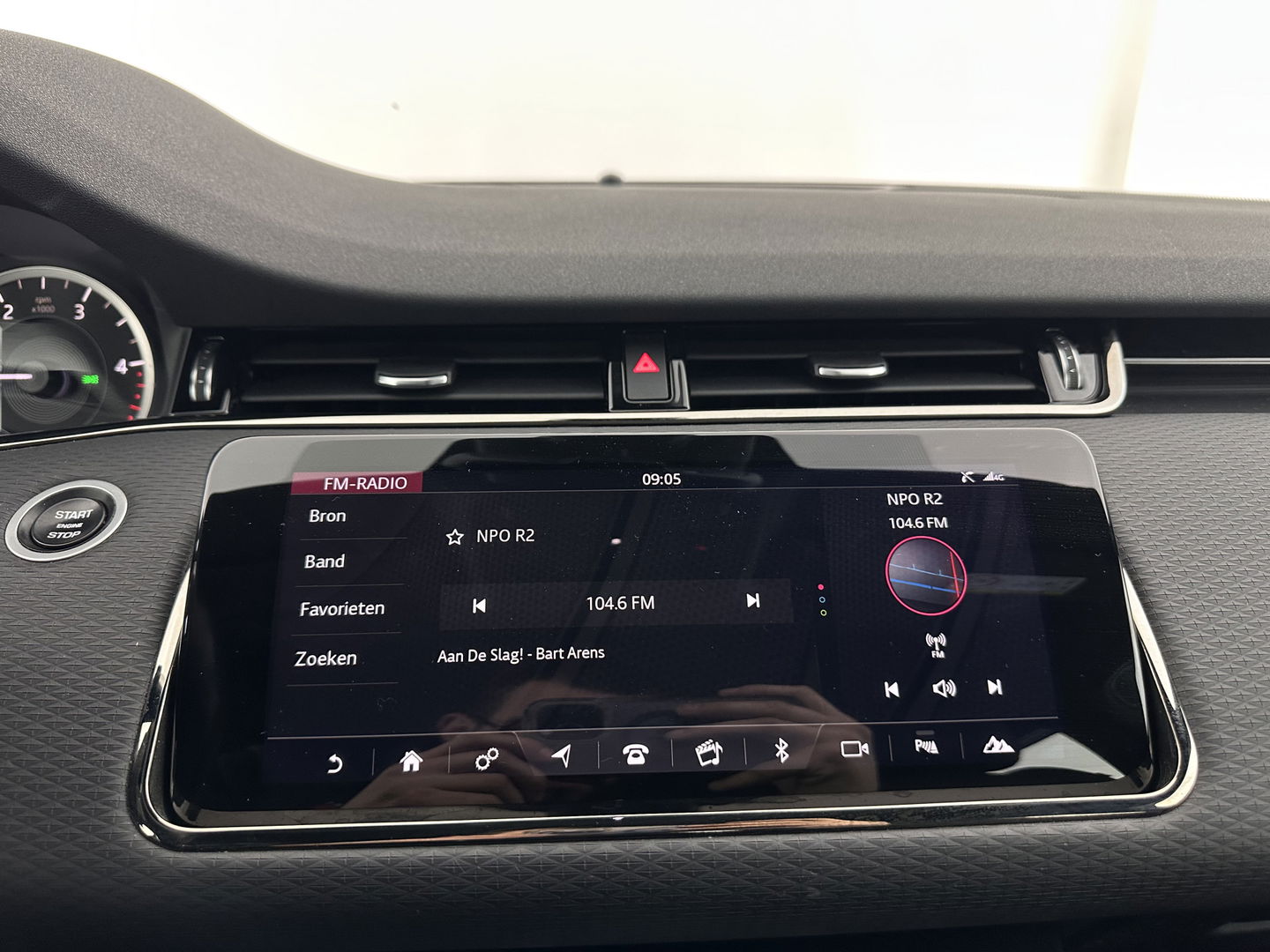 Land Rover Range Rover Evoque 2.0 D180 AWD SE (INCL.BTW) Aut. *LEATHER | FULL-LED | HEATED-COMFORTSEATS | NAVI-FULLMAP | SHIFT-PADDLES | CAMERA | ECC | PDC | CRUISE | 18''ALU*