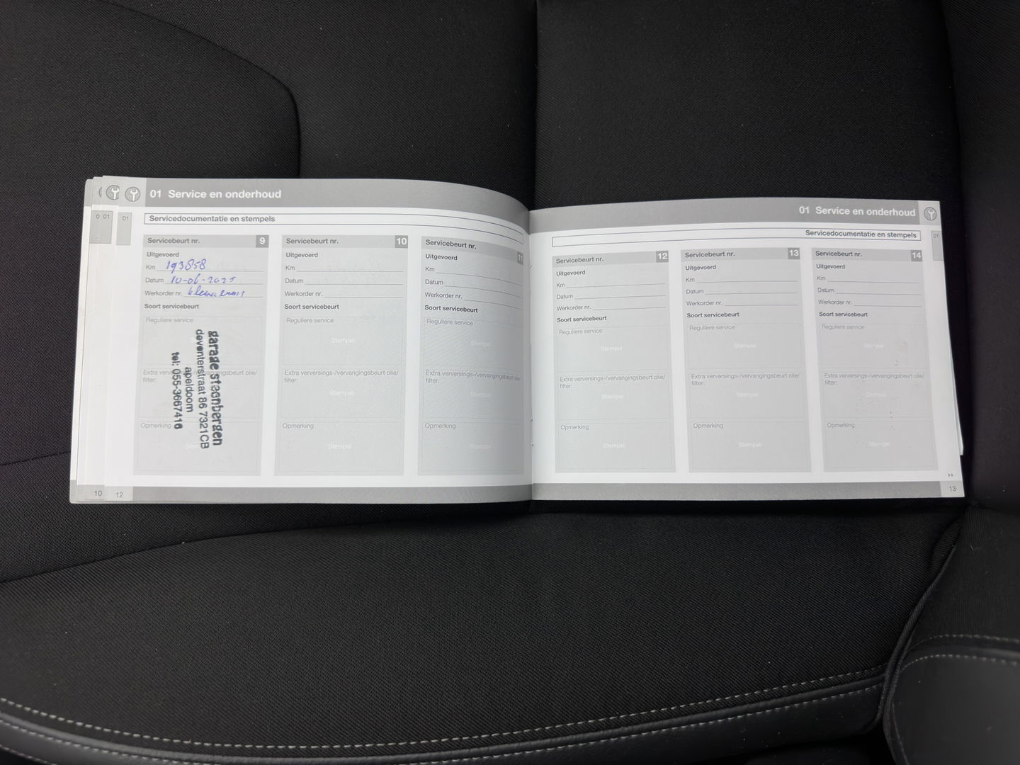 Volvo V60 2.4 D6 AWD Plug-In Hybrid Momentum Aut. *PANO | LEATHER-FABRIC | NAVI-FULLMAP | HEATED-COMFORTSEATS | ECC | PDC | CRUISE | TOWBAR | 17''ALU*