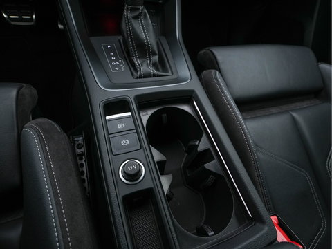 Audi Q3 Sportback 35 TFSI S-Line Edition (INCL-BTW) Aut. *LEATHER | FULL-LED | ADAPTIVE-CRUISE | DIGI-COCKPIT | NAVI-FULLMAP | CAMERA | DAB | AMBIENTLIGHT | PRIVACYGLASS | SHIFTPADDLES | ECC | PDC | 20''ALU*